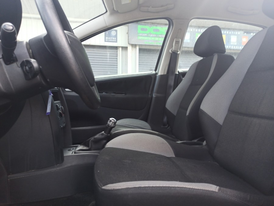 PEUGEOT d'occasion 207 1.4 VTI 95 STYLE de 2008 Brest (29)﻿