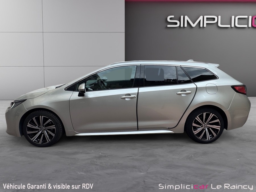 TOYOTA d'occasion COROLLA 1.8 122H DESIGN TOURING SPORTS AUTO de 2022