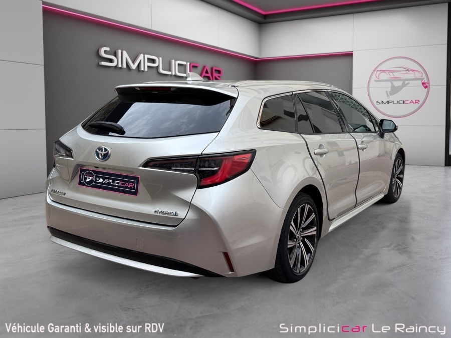 TOYOTA d'occasion COROLLA 1.8 122H DESIGN TOURING SPORTS AUTO de 2022