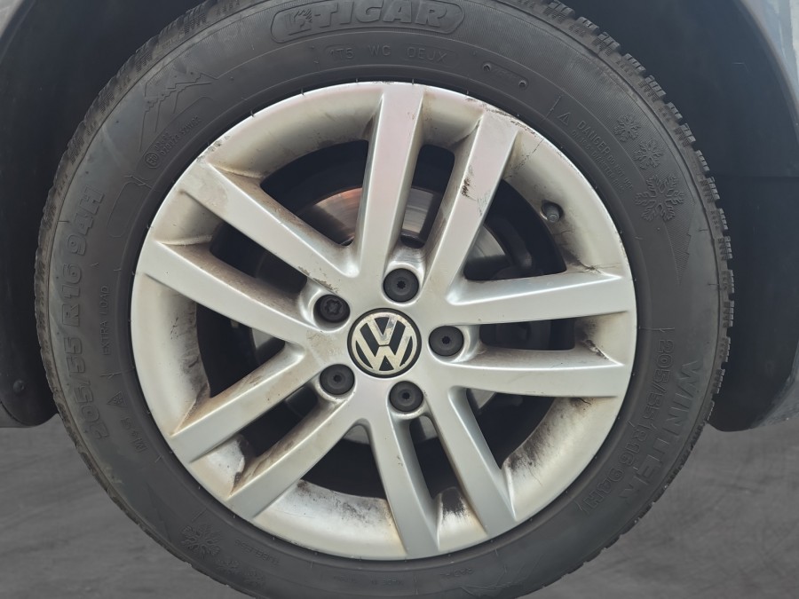 VOLKSWAGEN d'occasion GOLF 1.6 TDI 105 FAP BlueMotion Confortline 5p