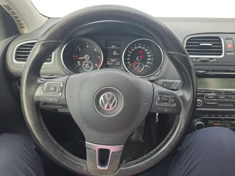 VOLKSWAGEN d'occasion GOLF 1.6 TDI 105 FAP BlueMotion Confortline 5p