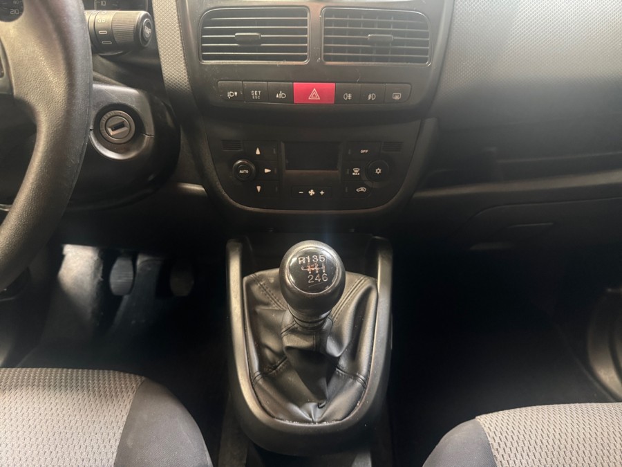 FIAT d'occasion DOBLO FIAT DOBLO 1.6 MULTIJET 90 S/S DYNAMIC de 2013