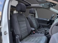 VOLKSWAGEN d'occasion TOURAN III 1.6 TDI 115 R-LINE DSG AUTO de 2016