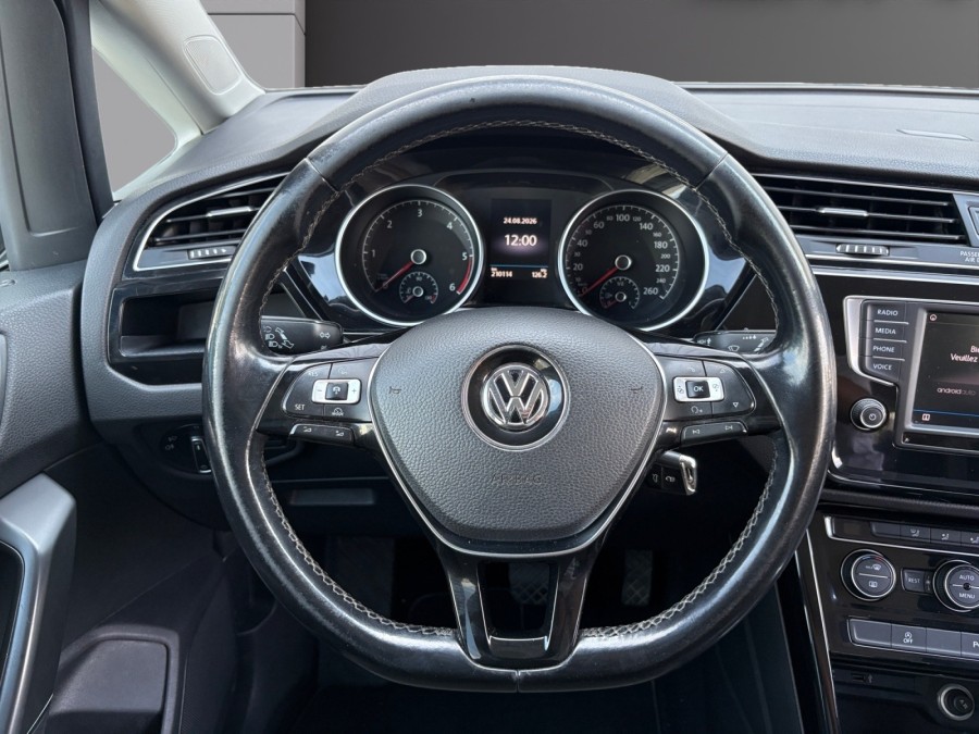 VOLKSWAGEN d'occasion TOURAN III 1.6 TDI 115 R-LINE DSG AUTO de 2016