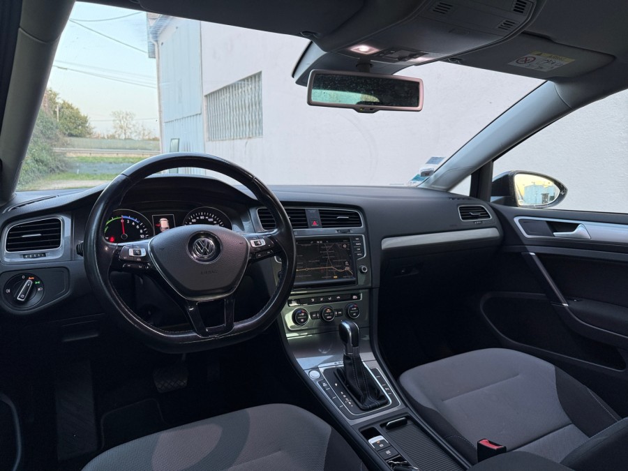 VOLKSWAGEN d'occasion GOLF VOLKSWAGEN E-GOLF 116Ch ELECTRIQUE de 2016