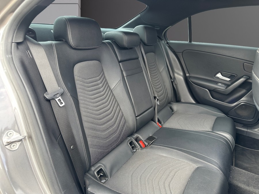 MERCEDES d'occasion CLASSE A BERLINE 200 D PROGRESSIVE LINE AUTO de