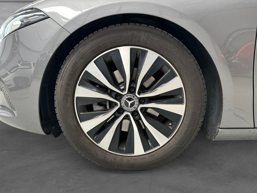 MERCEDES d'occasion CLASSE A BERLINE 200 D PROGRESSIVE LINE AUTO de