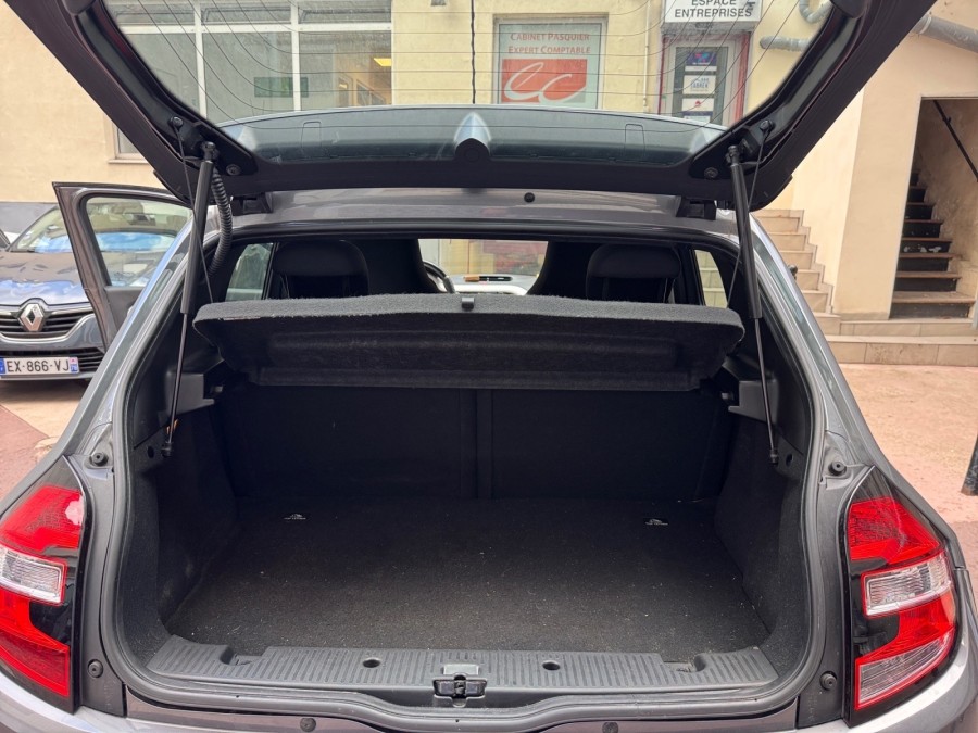 RENAULT d'occasion TWINGO 0.9 TCE 90 LIMITED EDC de 2018 Le Raincy