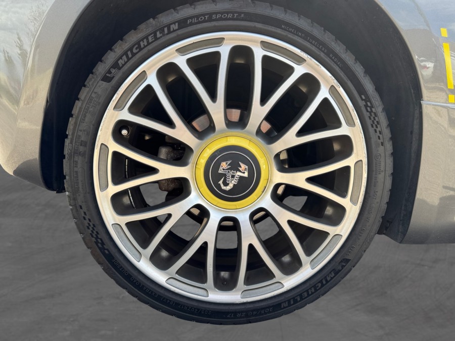 FIAT d'occasion 500 ABARTH 1.4 TURBO 16V T JET 145 595 de 2019 Lyon