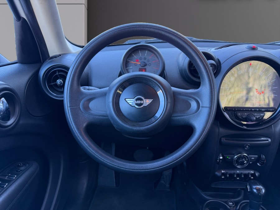 MINI d'occasion COUNTRYMAN Cooper D 112ch BVA de 2014 Toulon Est (83)﻿