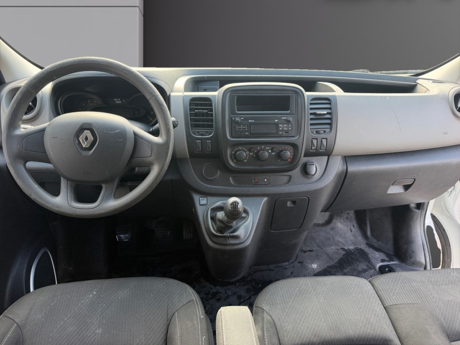 RENAULT d'occasion TRAFIC L2H1 1200 1.6 dCi 90ch Confort de 2015 Méry