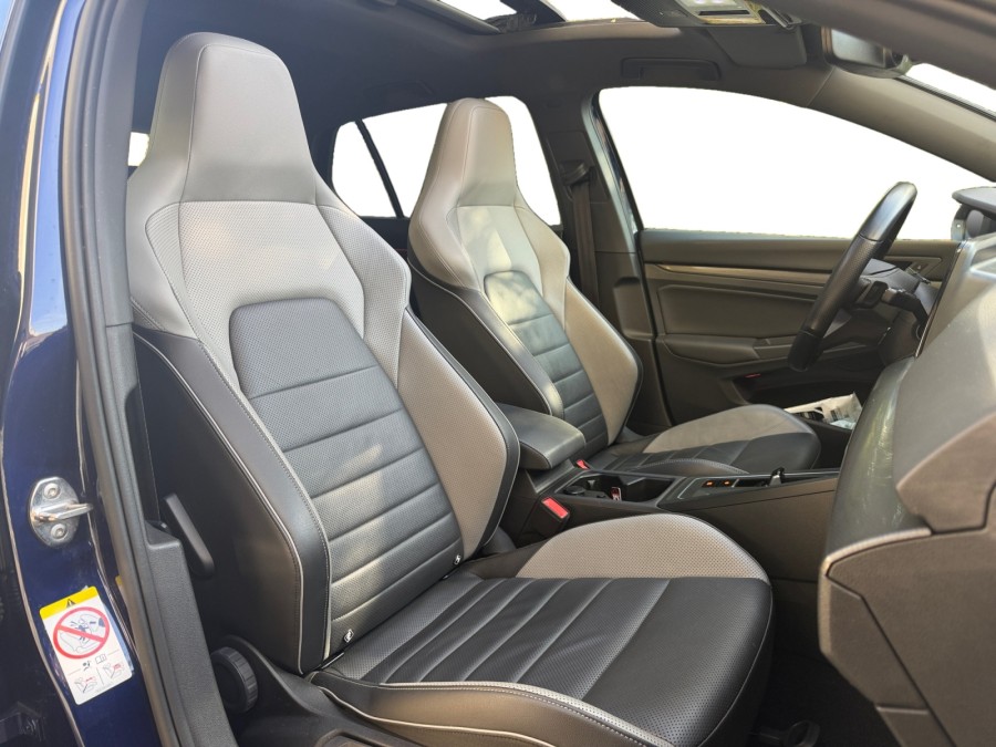 VOLKSWAGEN d'occasion GOLF VIII 2 TDI 200 GTD DSG AUTO de 2021 Saint