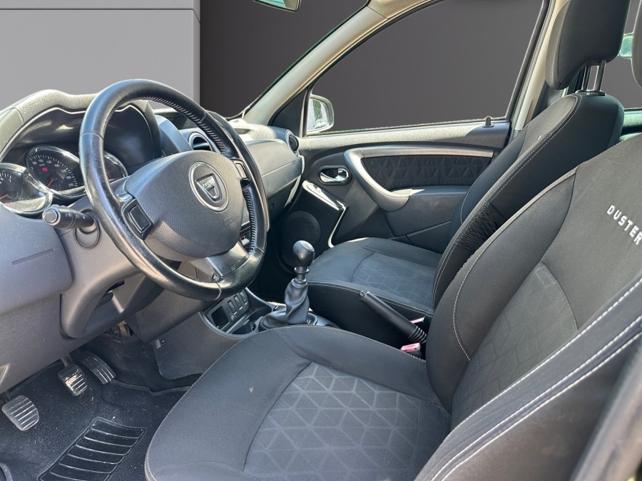 DACIA d'occasion DUSTER 1.5 DCI 110 10 ANS de 2014 Salon de Provence