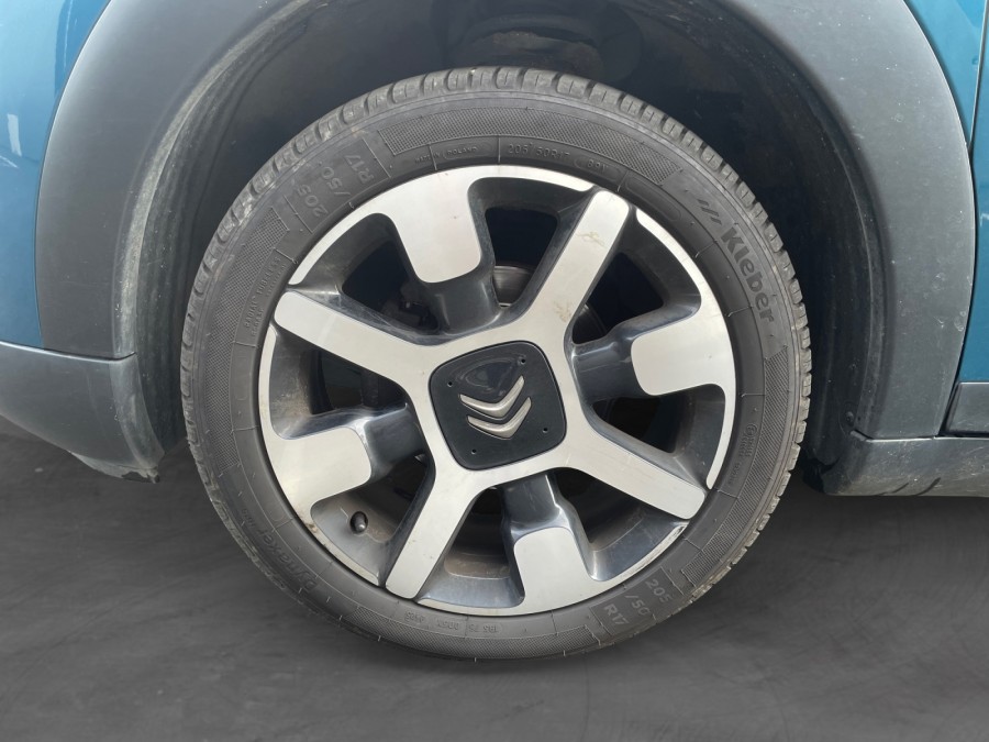 CITROEN d'occasion C4 CACTUS 1.5 BLUE HDI 100 SHINE de 2019 Angers