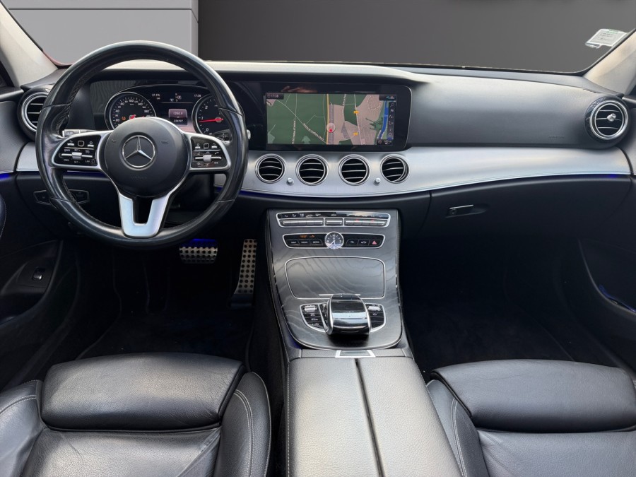 MERCEDES d'occasion E 220 d 194ch Executive 9G-Tronic de 2018 Méry