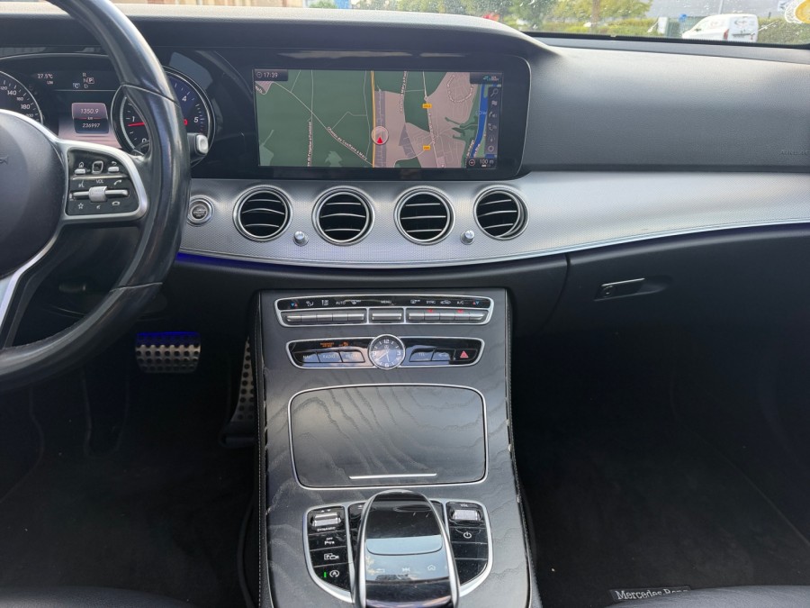 MERCEDES d'occasion E 220 d 194ch Executive 9G-Tronic de 2018 Méry