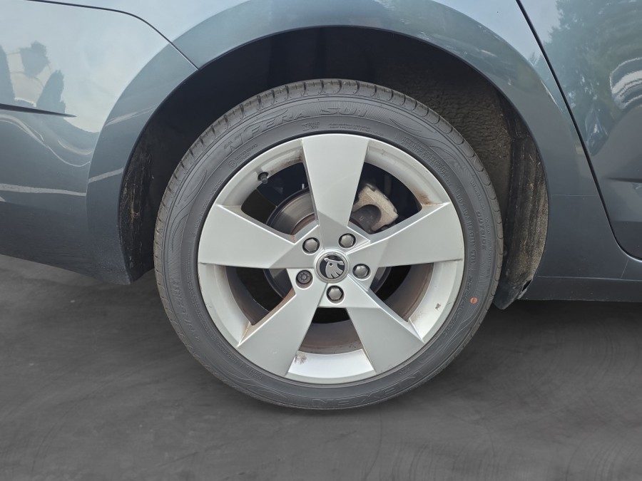 SKODA d'occasion OCTAVIA III COMBI 2 TDI 150 BUSINESS DSG AUTO de