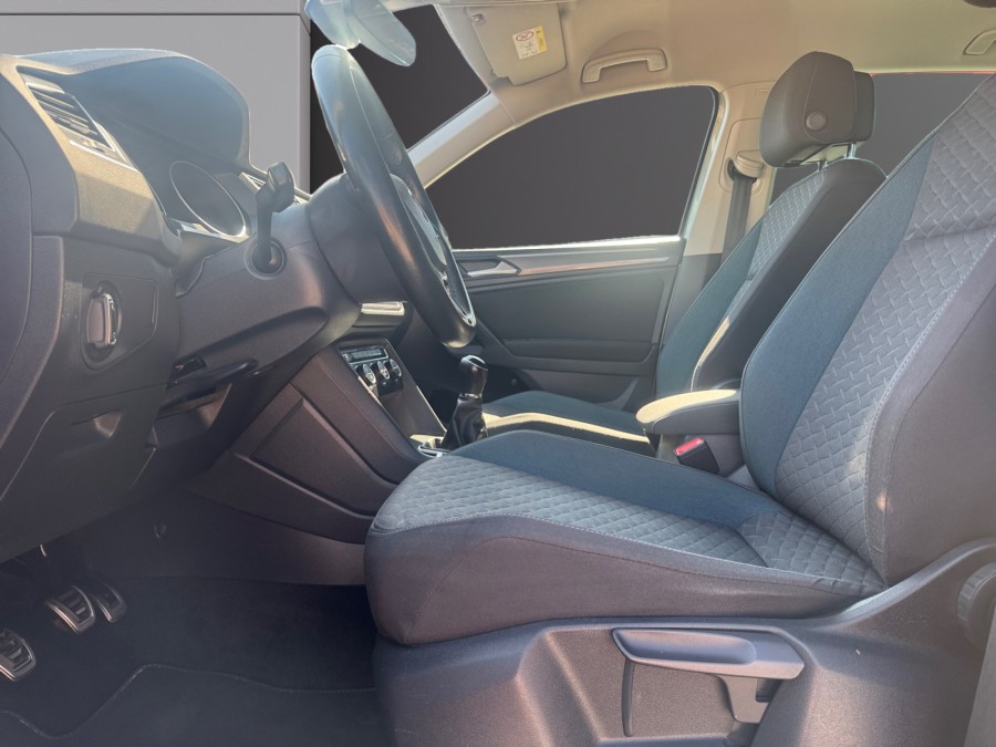VOLKSWAGEN d'occasion TIGUAN 1.5 TSI 130 IQ DRIVE 4X2 PH2 de 2019