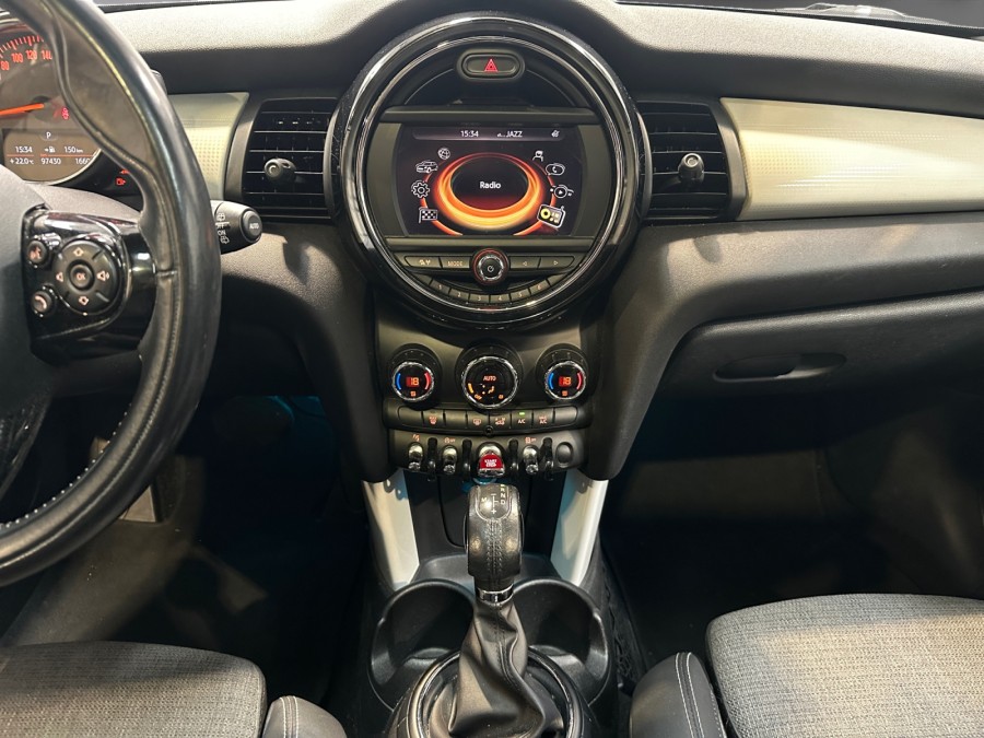 MINI d'occasion MINI MINI 1.5 COOPER 136 CHILI AUTO de 2015 Lorient