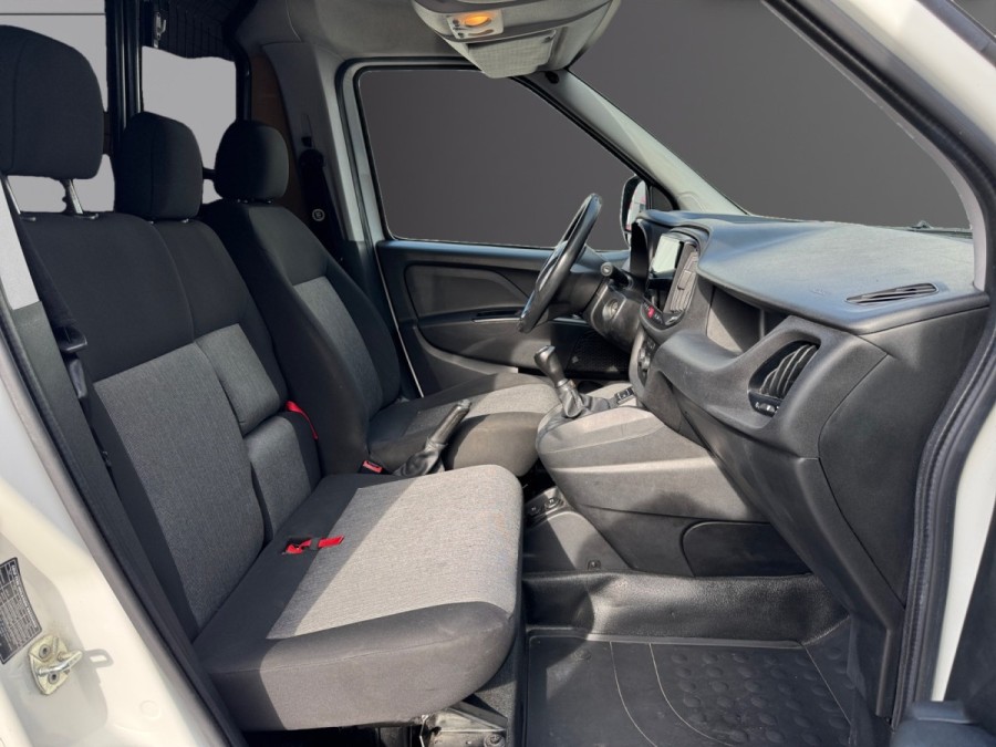 FIAT d'occasion DOBLO 1.3 JTD de 2018 Narbonne (11)﻿