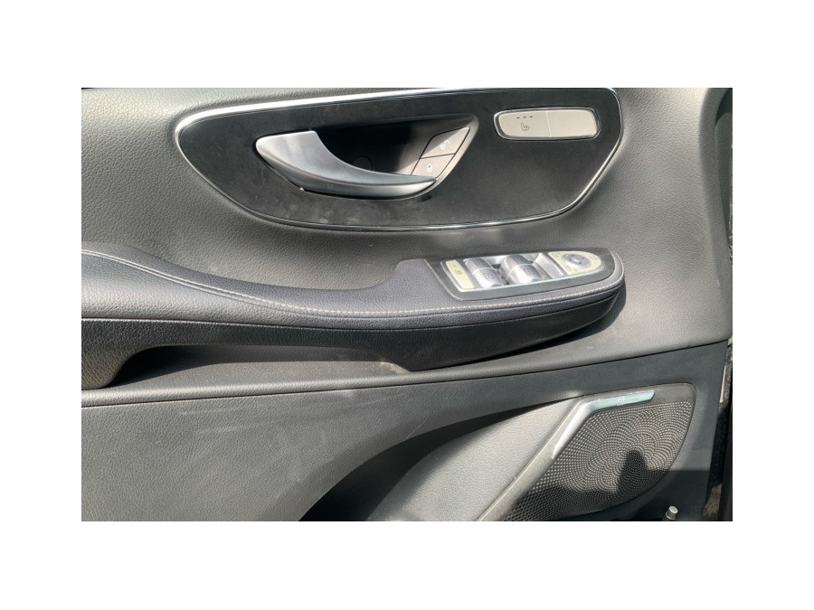 MERCEDES d'occasion CLASSE V CLASSE V extra-long de 2023 Montreuil