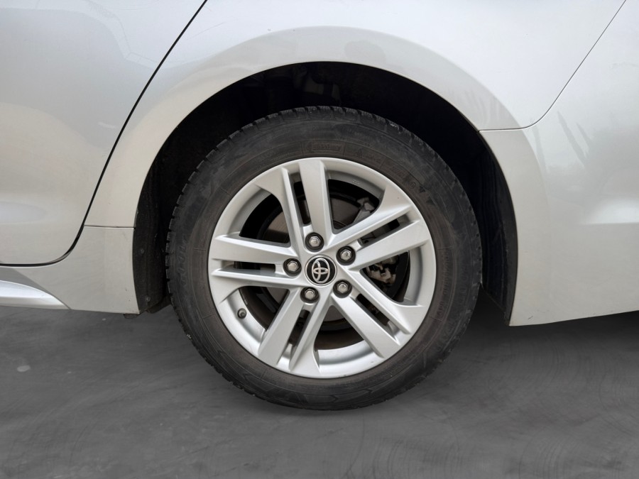 TOYOTA d'occasion COROLLA 122h Dynamic Business + Stage Hybrid