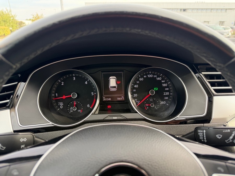 VOLKSWAGEN d'occasion PASSAT 2 TDI 150 SW CONFORTLINE DSG AUTO de