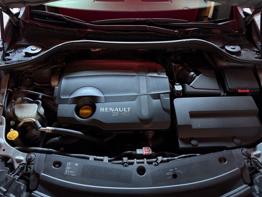 RENAULT d'occasion LATITUDE 2.0 dCi 175ch FAP Initiale BVA de 2011