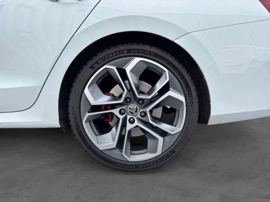SKODA d'occasion OCTAVIA COMBI 2.0 TSI 245 RS DSG de 2022 Reims