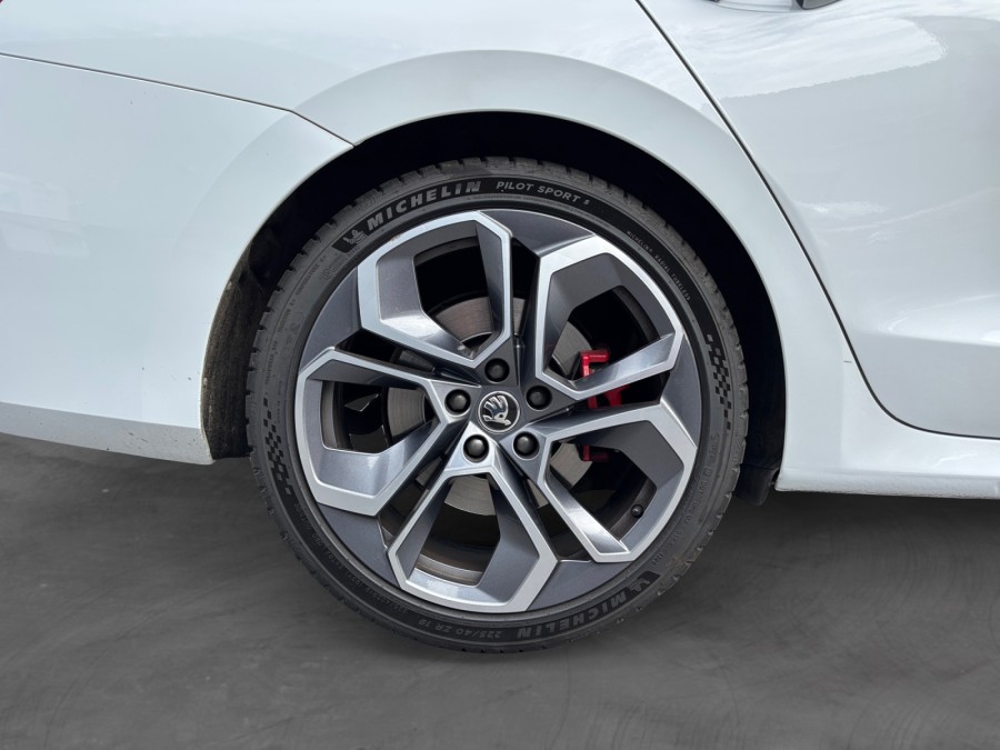 SKODA d'occasion OCTAVIA COMBI 2.0 TSI 245 RS DSG de 2022 Reims