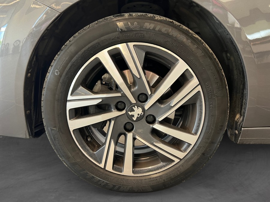 PEUGEOT d'occasion 208 II 1.2 PURETECH 100 ALLURE EAT AUTO de 2022