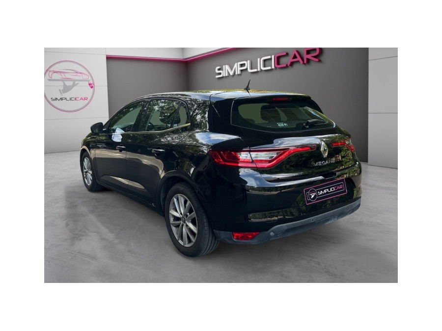 RENAULT d'occasion MEGANE 1.2 TCe 100ch energy Zen de 2016 Champigny