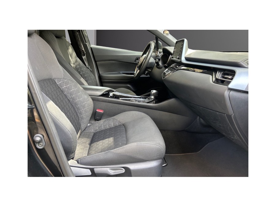 TOYOTA d'occasion C-HR 184h Edition 2WD E-CVT MY20 de 2021 Champigny