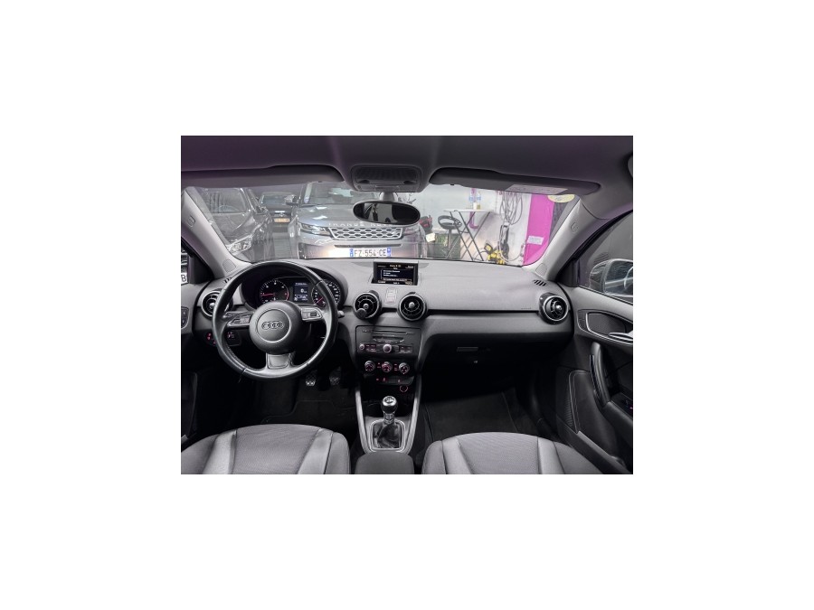 AUDI d'occasion A1 1.6 TDI 105ch FAP Ambition de 2014 Villebon Sur