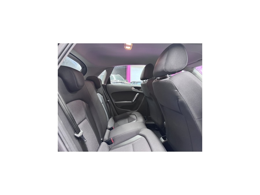 AUDI d'occasion A1 1.6 TDI 105ch FAP Ambition de 2014 Villebon Sur