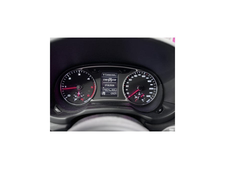 AUDI d'occasion A1 1.6 TDI 105ch FAP Ambition de 2014 Villebon Sur