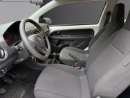 VOLKSWAGEN d'occasion UP volkswagen up de 2017 Cannes (06)﻿