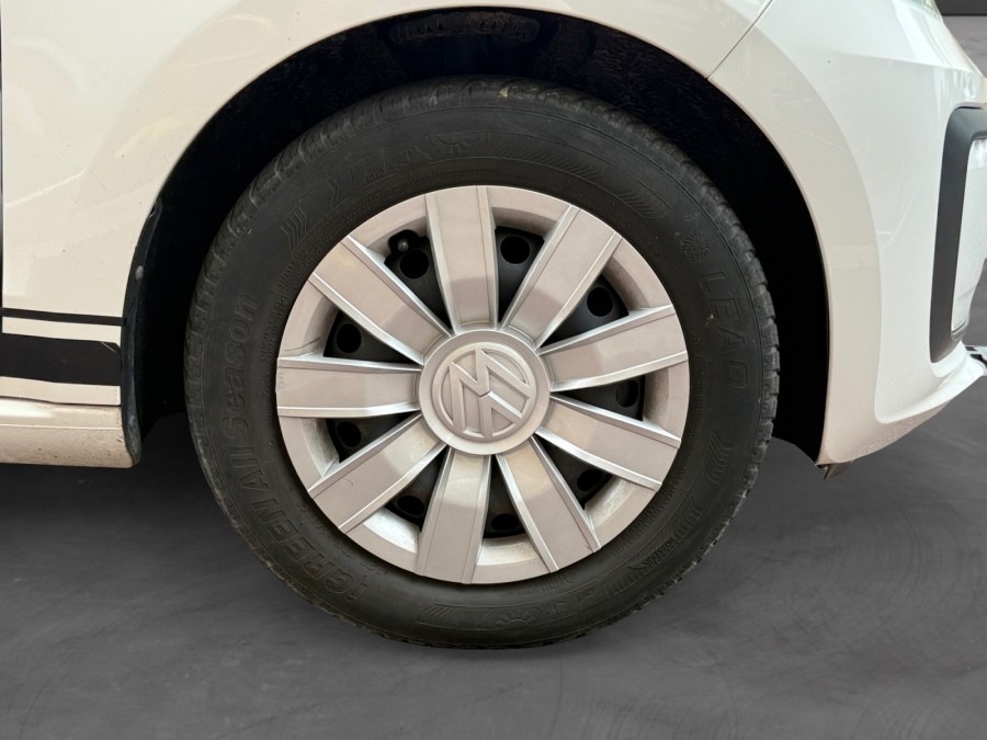 VOLKSWAGEN d'occasion UP volkswagen up de 2017 Cannes (06)﻿