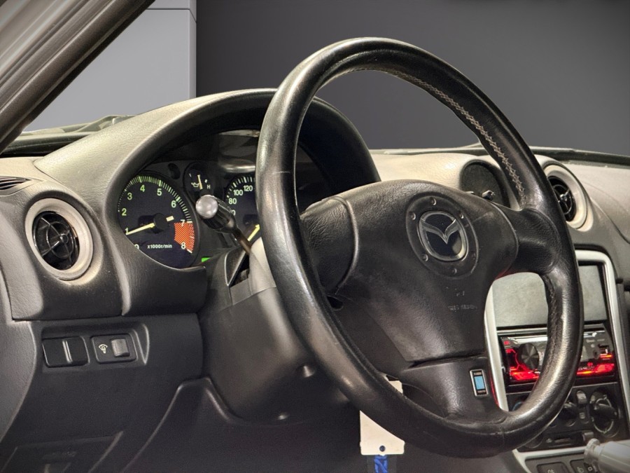 MAZDA d'occasion MX5 1.6 I 110 de 2000 Magny-en-Vexin (95)﻿