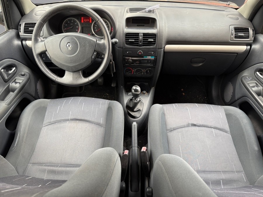 RENAULT d'occasion CLIO 1.4 16v 98ch Confort Pack Clim Dynamique 5p