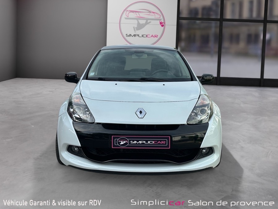 RENAULT d'occasion CLIO III 2 16V RENAULT SPORT de 2011 Salon de