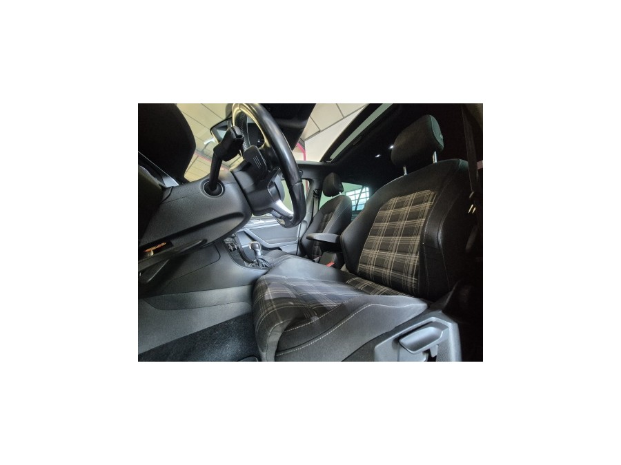 VOLKSWAGEN d'occasion GOLF 2.0 TDI 184 GTD DSG de 2017 Aix Les Bains