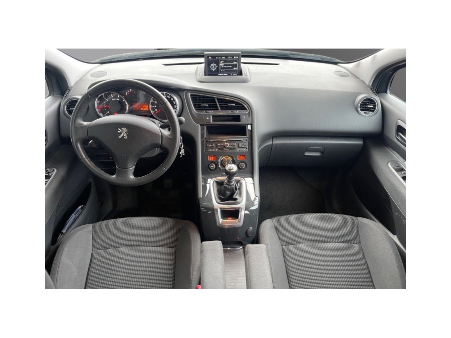 PEUGEOT d'occasion 5008 1.2 PURE TECH 130 de 2016 Beauvais (60)﻿