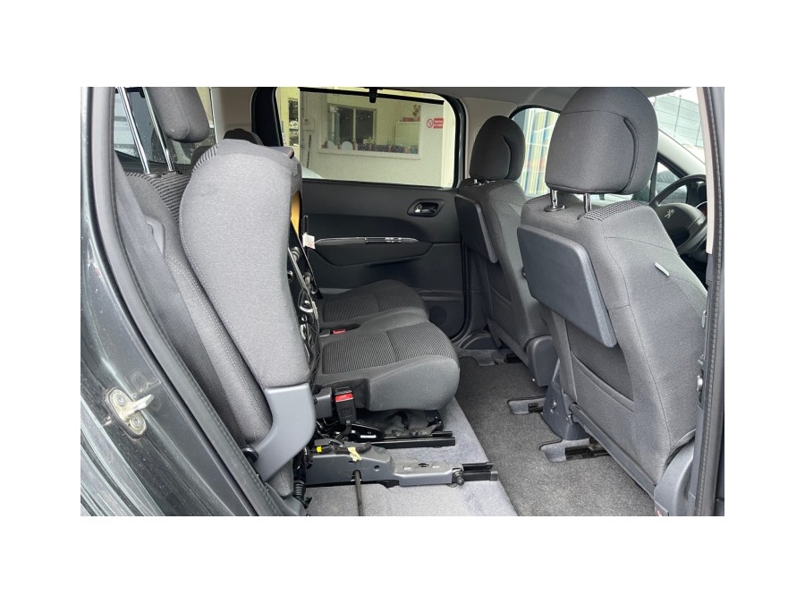 PEUGEOT d'occasion 5008 1.2 PURE TECH 130 de 2016 Beauvais (60)﻿