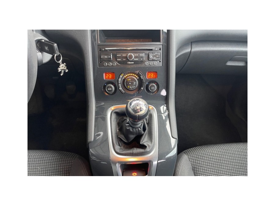 PEUGEOT d'occasion 5008 1.2 PURE TECH 130 de 2016 Beauvais (60)﻿