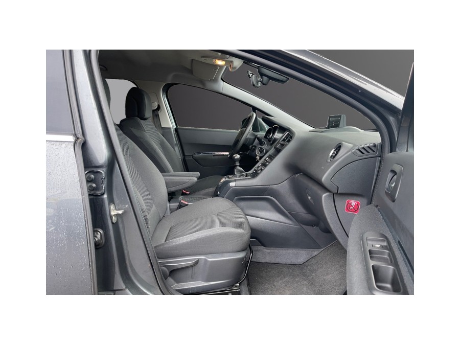 PEUGEOT d'occasion 5008 1.2 PURE TECH 130 de 2016 Beauvais (60)﻿