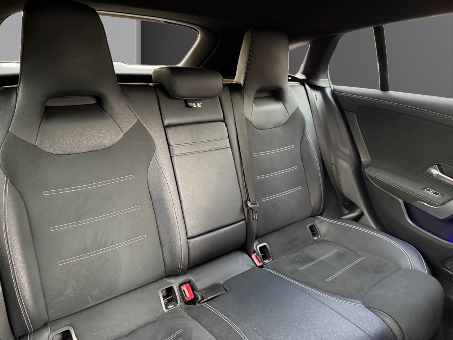 MERCEDES d'occasion CLA 250 e 160+102ch AMG Line 8G-DCT de 2022