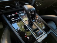 PORSCHE d'occasion CAYENNE 3.0 V6 E-HYBRID COUPE de 2021 Nice (06)﻿