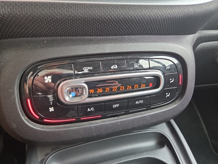 SMART d'occasion FORTWO PASSION 52 KW COUPE AUTO de 2018 Nice (06)﻿