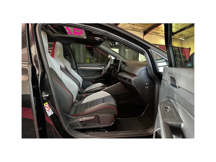 VOLKSWAGEN d'occasion GOLF 2.0 TSI 265 GTI DSG de 2024 Aix Les Bains